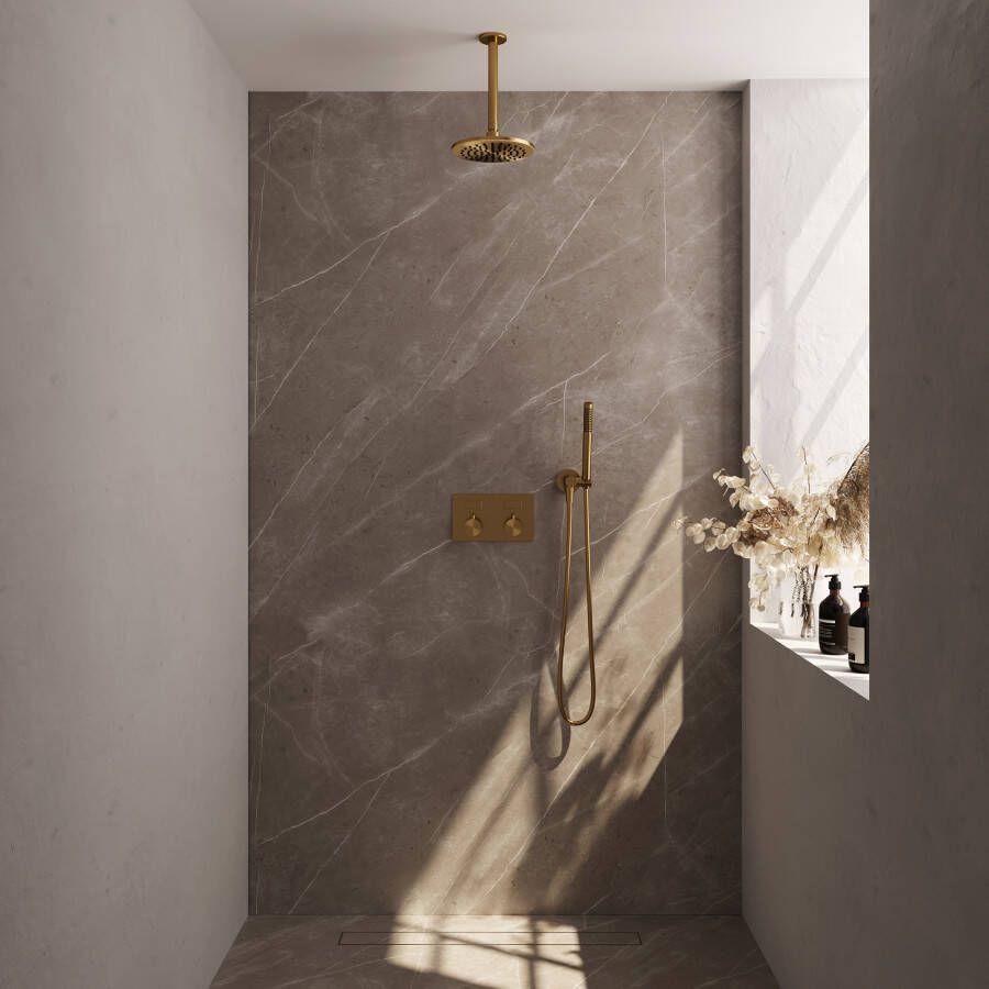 Brauer Gold Edition thermostatische inbouw regendouche met drukknoppen SET 53 met 20 cm douchekop en plafondarm en staaf handdouche en doucheslang en wandaansluitbocht goud geborsteld PVD