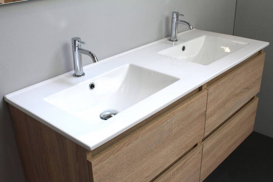 Bewonen Luuk badmeubel 120cm keramische wastafel 2 kraangaten eiken met spiegelkast
