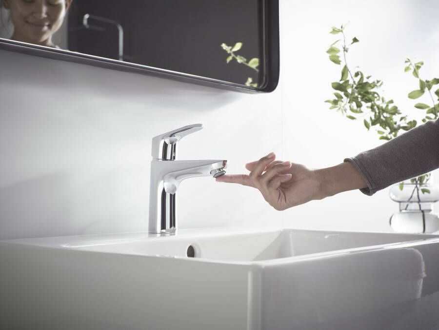 Hansgrohe Focus ééngreeps wastafelmengkraan 100 CoolStart met trekwaste chroom