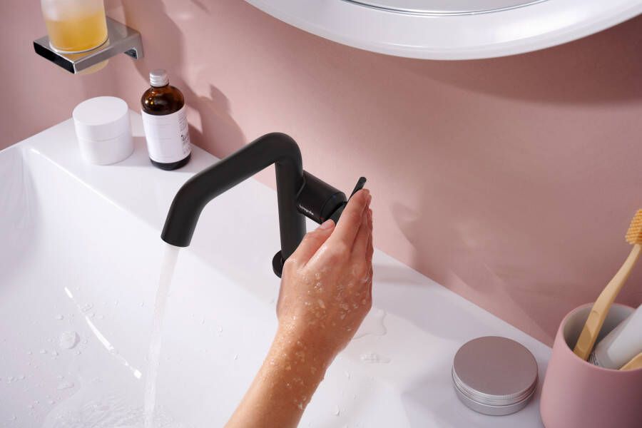 Hansgrohe Tecturis S ééngreeps wastafelkraan 110 Fine CoolStart met afvoerplug mat zwart