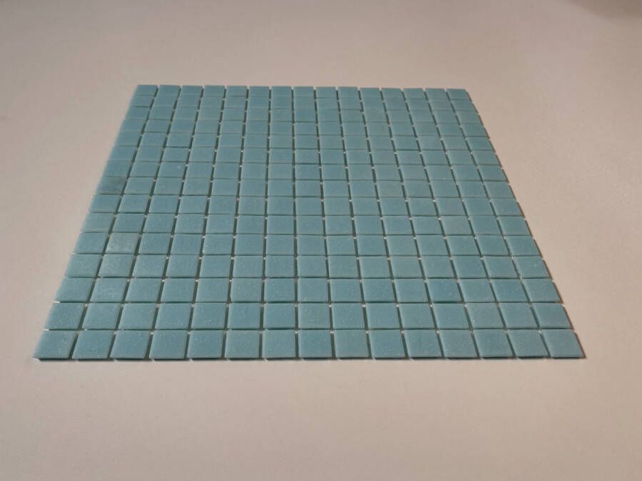 The Mosaic Factory Amsterdam Basic Quartz Glas mozaïektegel 2x2cm Ultra Light Blue