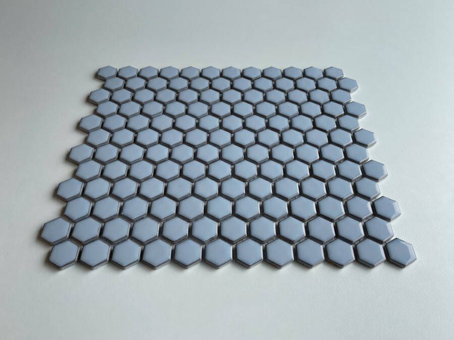 The Mosaic Factory Barcelona mozaïektegel hexagon 2 3x2 6cm Soft Blue Edge Glossy