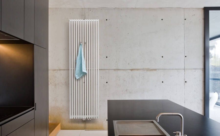 Vasco Zana ZV-1 radiator 70 4x180cm 1933W wit RAL 9016