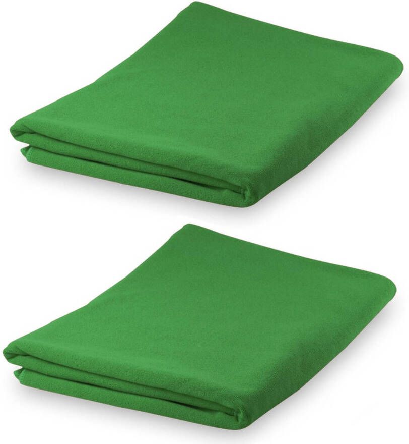 Merkloos Set van 2x stuks yoga wellness microvezel handdoeken 150 x 75 cm groen Sporthanddoeken
