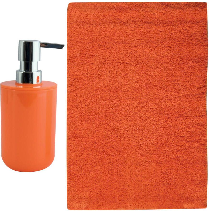 MSV badkamer droogloop mat Napoli 45 x 70 cm met bijpassend zeeppompje oranje Badmatjes
