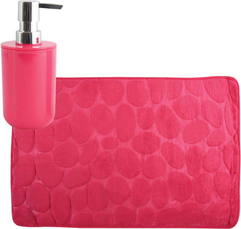 MSV badkamer droogloop mat tapijt Kiezel 50 x 80 cm zelfde kleur zeeppompje fuchsia roze Badmatjes