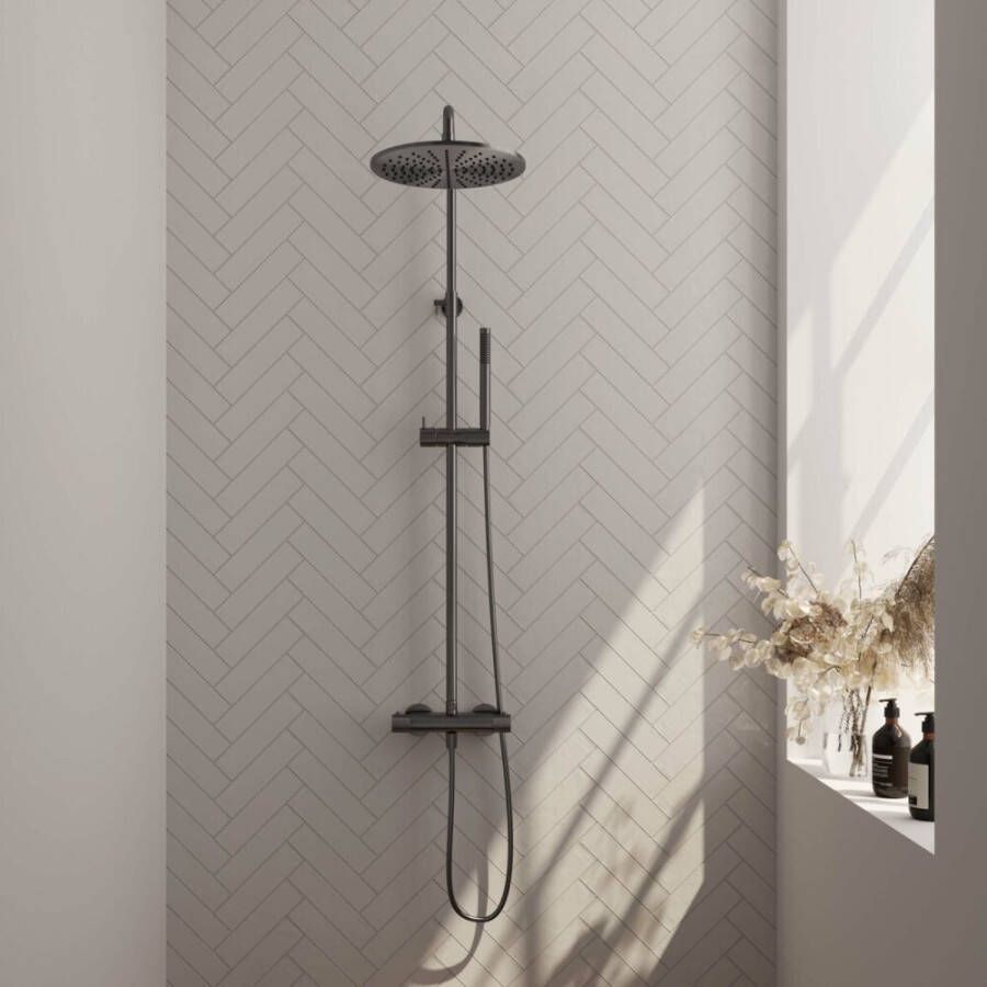 Brauer kranen Brauer Gunmetal Carving opbouw regendouche met staafhanddouche 30 gunmetal