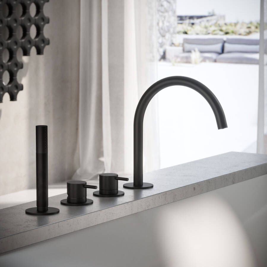 Hotbath Cobber CB073 badrandcombinatie met handdouche en uitloop chroom