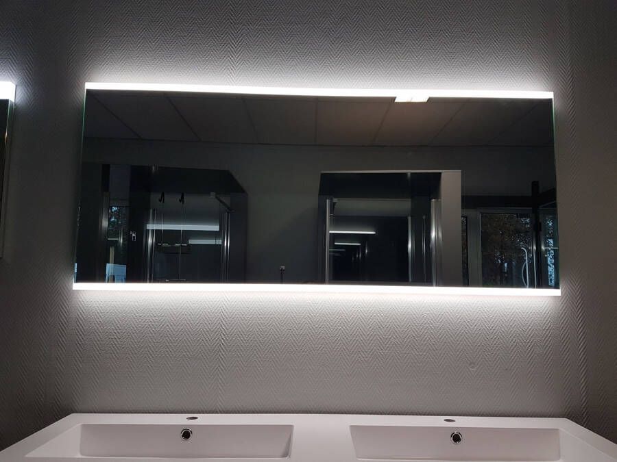 Neuer Spiegel Twinlight met led 120x70 cm