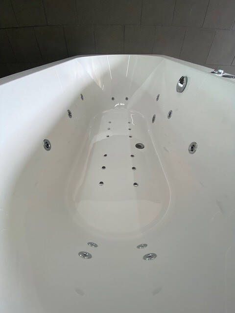 Sealskin bubbelbad met WP3 systeem en kleuren verlichting 170x75 wit