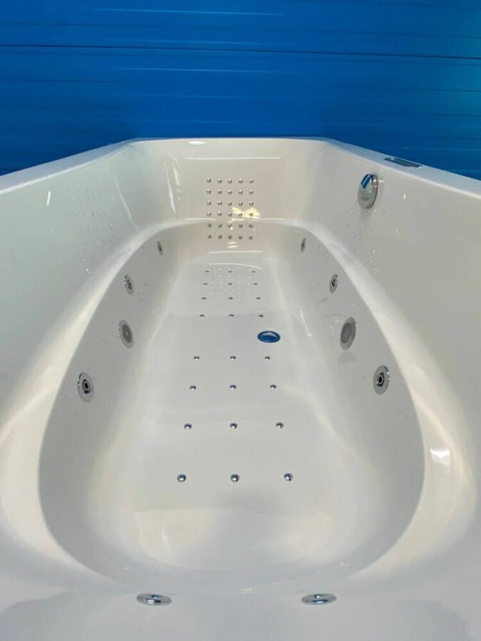 Xenz Nassau bubbelbad met Koller Supreme systeem 200x90 wit