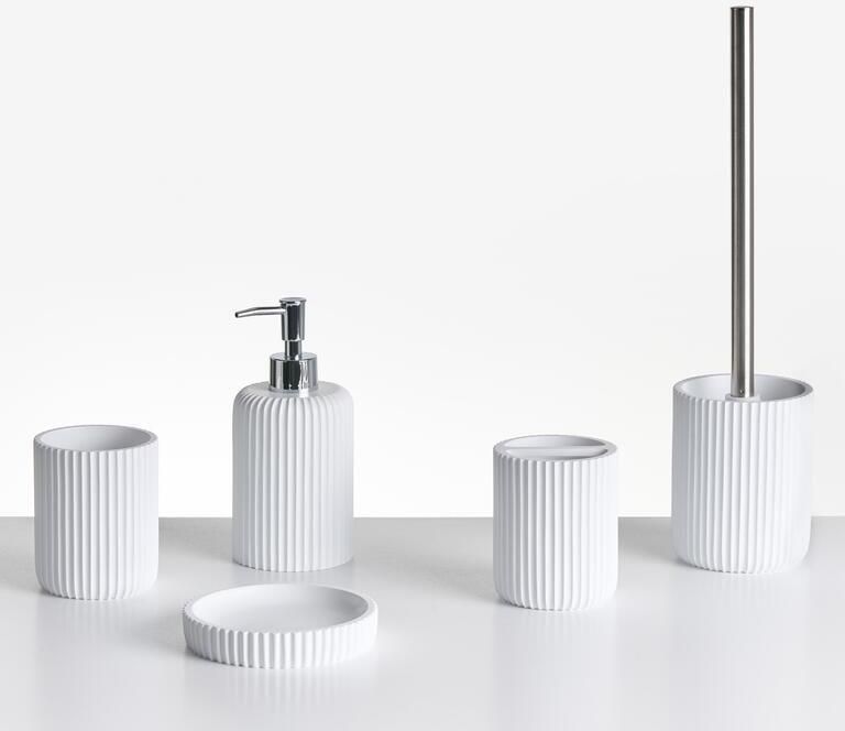 Beliani CAMANA Badkameraccessoireset Wit Polyresin