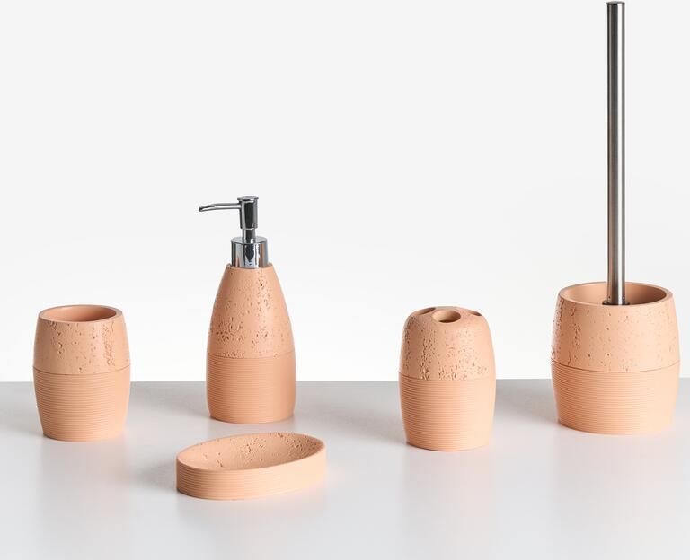 Beliani YARAPA Badkameraccessoireset Oranje Polyresin