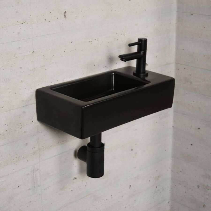 Wiesbaden Fonteinset Mat Zwart Color Mat Zwart Fonteinset Met Amador Kraan