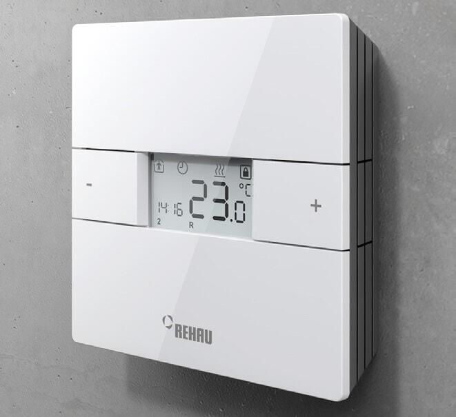 Rehau ruimtethermostaat Nea HCT verwarmen koelen en tijd 24V met kinderslot 13380241001