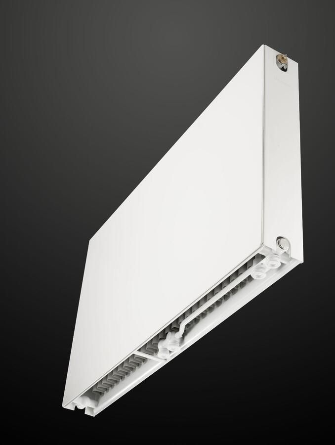 THERMRAD Super 8 Raamplateau paneelradiator type 22 200x2600mm wit RAL 9016 (Exclusief ophangbeugels en bevestigingsmateriaal )