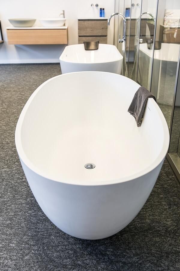 Luca Sanitair Vasca vrijstaand bad 180x80cm mineral stone met overloop mat wit