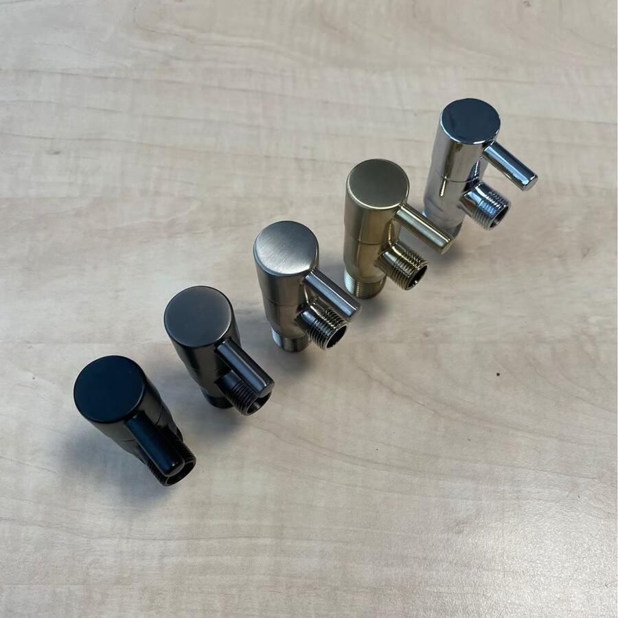 Blue Label Hoekstopkraan Brondby | 1 2"X3 8" | Met aansluitslang | Geborsteld goud PVD