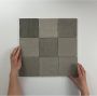 By Goof Moos Wandtegel | 13x13 cm | Vintage | Glans Grijs - Thumbnail 1