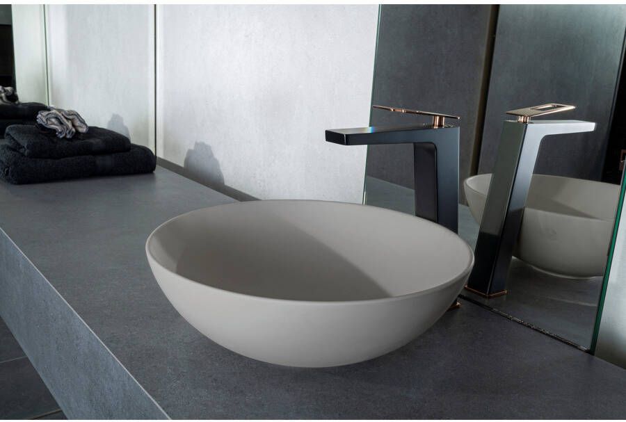 By Goof Waskom Sanne | 38.5 cm | Solid surface | Rond | Greige