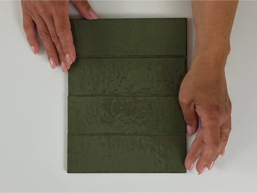 Equipe Cerámicas Kalma Wandtegel | 6x18.6 cm | Vintage | Glans Groen