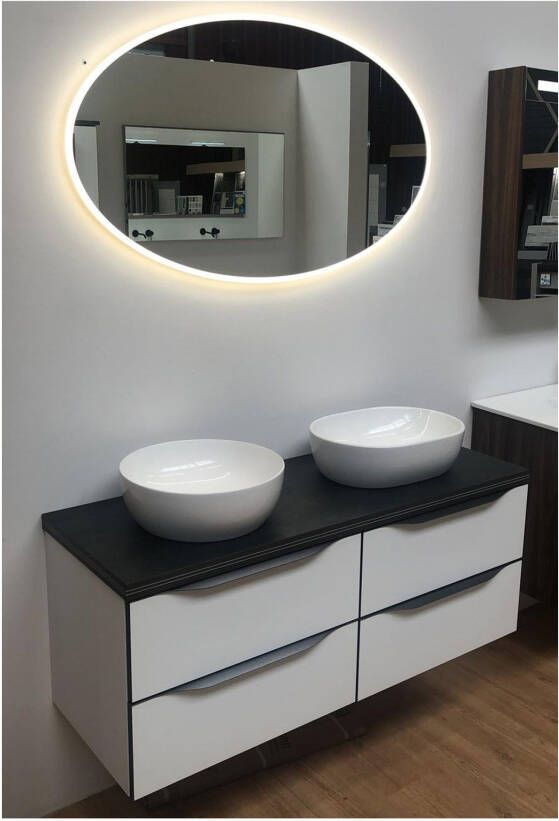 Hipp Design Badkamerspiegel SPV13800 | 120x70 cm | Indirecte LED verlichting | Touch button | Met spiegelverwarming