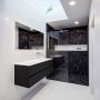 Mondiaz VICA Badkamermeubelset 150cm 4 lades wasbak Moon rechts 0 kraangaten solid surface urban PC75341537 - Thumbnail 3