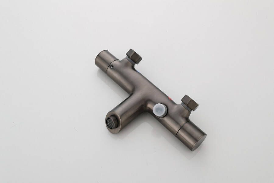 SaniClear Badkraan Iron | Opbouw | Thermostaatkraan | Incl.Handdoucheset | 2-weg | hoh 15 cm | 2-knops | Rond | Gunmetal