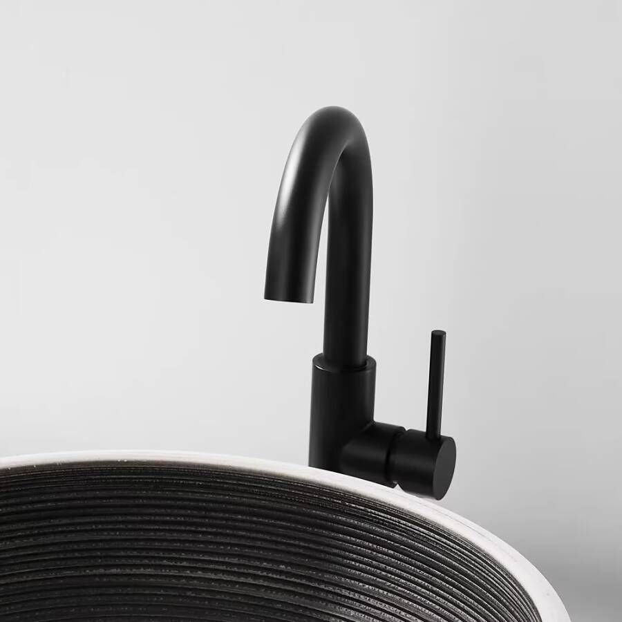 SaniClear Wastafelkraan Highriser | Mengkraan | Hoog model | Draaibare uitloop | Mat zwart