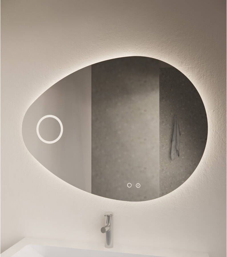 Gliss Design Atlas driehoekige spiegel met verlichting en spiegelverwarming 100 x 75 cm