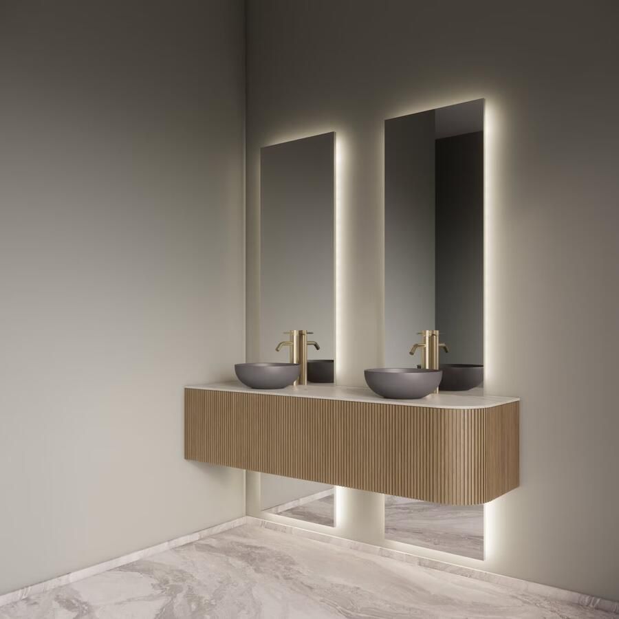 Gliss Design Badkamerspiegel Celeste | 50x140 + 40x20 cm | 2-delig verticaal | Indirecte LED verlichting | Sensor bediening | Met spiegelverwarming - Foto 2