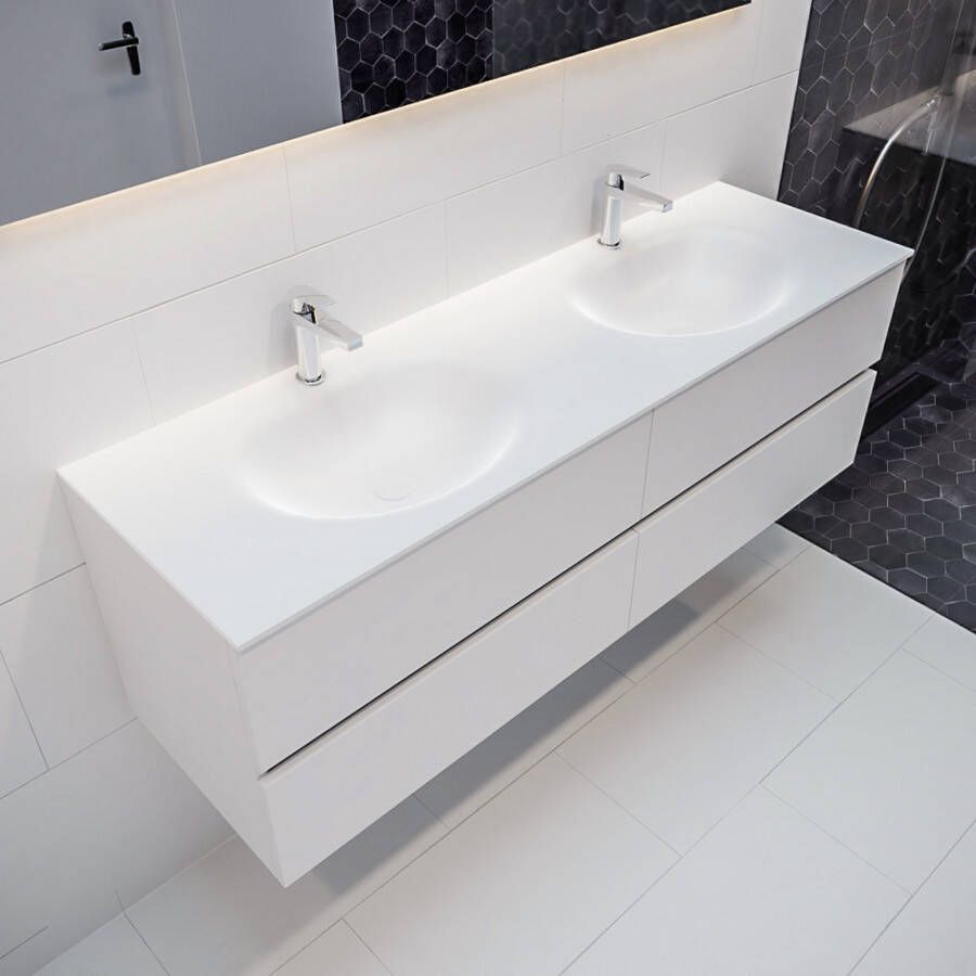 Mondiaz Vica Moon badmeubel wit mat 150 cm 4 lades solid surface dubbele spoelbak 2 kraangaten