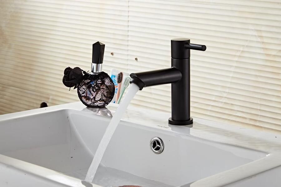 SaniClear Fonteinkraan Nero | Opbouw | Koudwater kraan | Standaard model | 1-hendel | Rond | Mat zwart - Foto 2