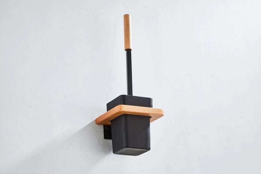 SaniClear Lumber toilet borstel met houder messing Mat zwart