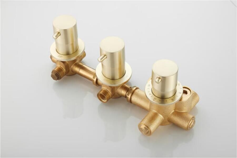 SaniClear Regendouche set Plus | Inbouw | Thermostaatkraan | Rond | Geborsteld messing