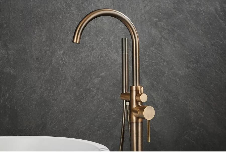 SaniClear Vrijstaande badkraan Antique | Hoogte uitloop 100 cm | Draaibare uitloop | Mengkraan | Rond | Verouderd messing - Foto 3