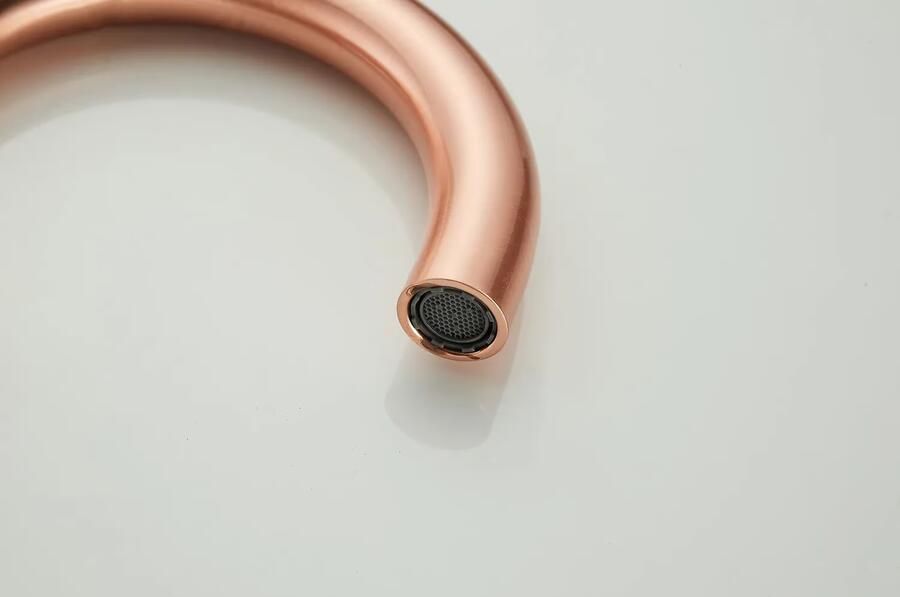 SaniClear Wastafelkraan Highriser | Mengkraan | Hoog model | Draaibare uitloop | Geborsteld koper - Foto 2