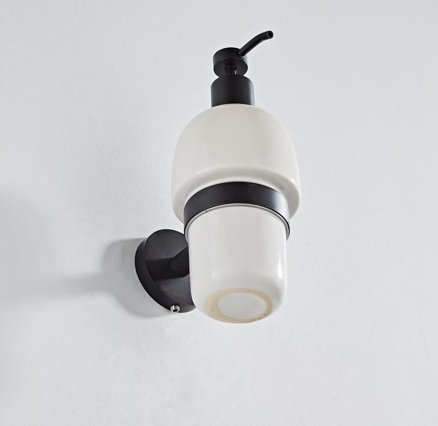 SaniClear Zeepdispenser Nero | Wandmontage | Messing | Rond | Mat zwart