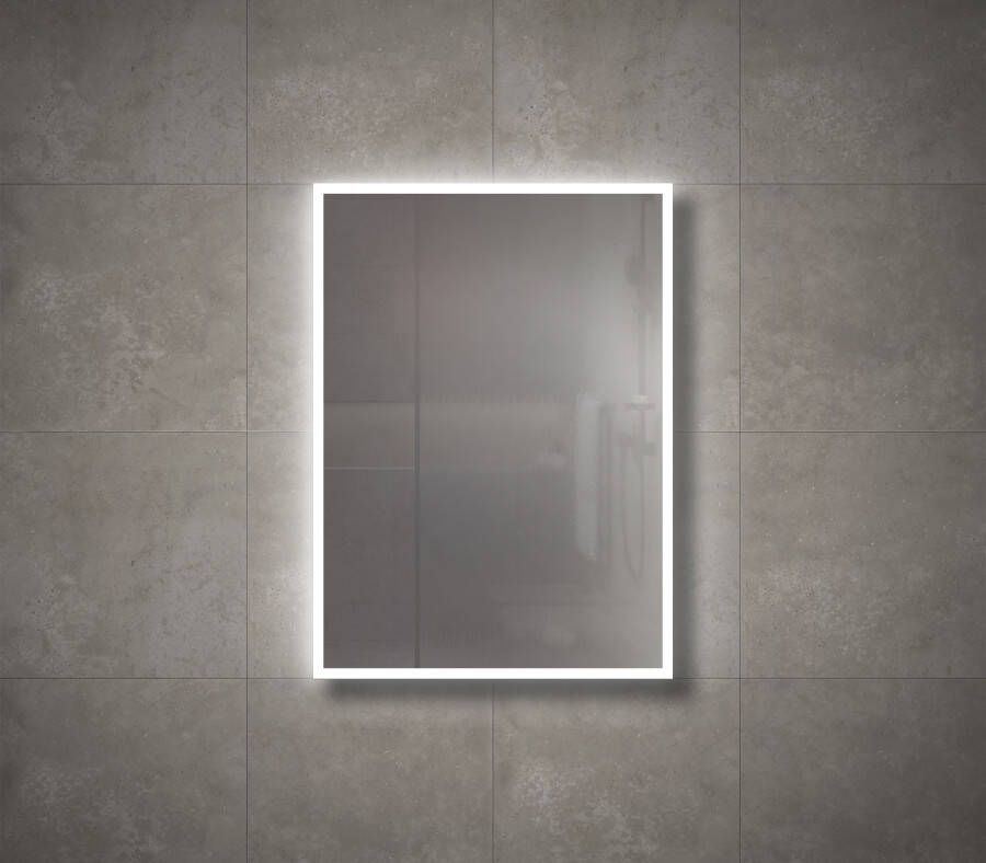 Sanisupply Badkamerspiegel Vasco | 58x80 cm | Rechthoekig | Directe en indirecte LED verlichting | Drukschakelaar