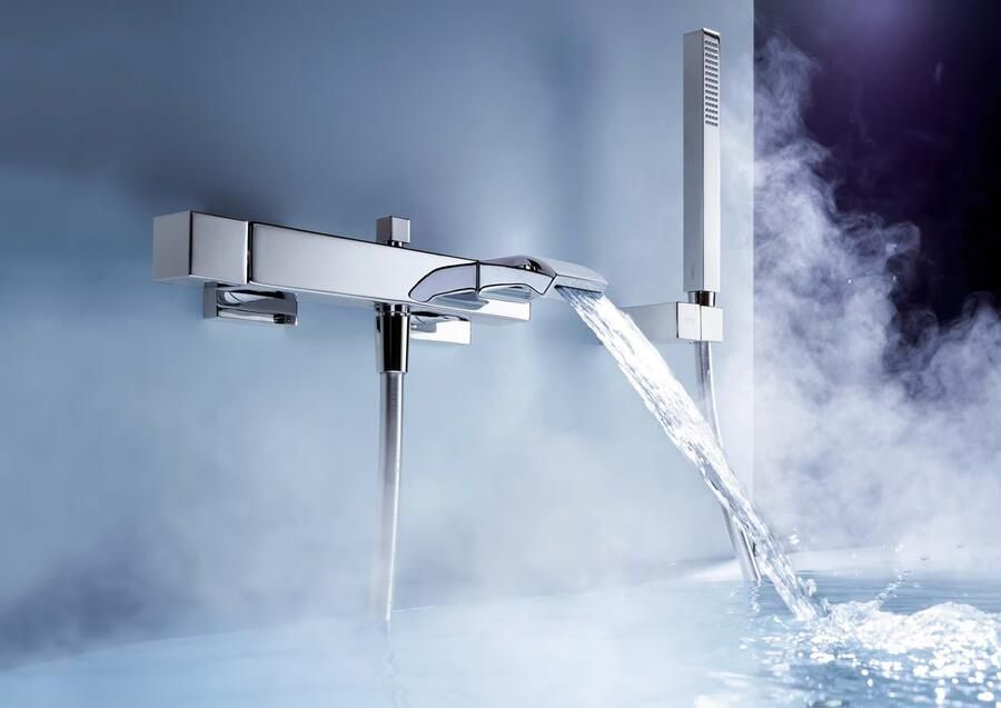 Tres Badkraan Cuadro | Opbouw | Mengkraan | Waterval uitloop | Incl.Handdoucheset | 2-weg | hoh 15 cm | 1-knop | Vierkant | Chroom