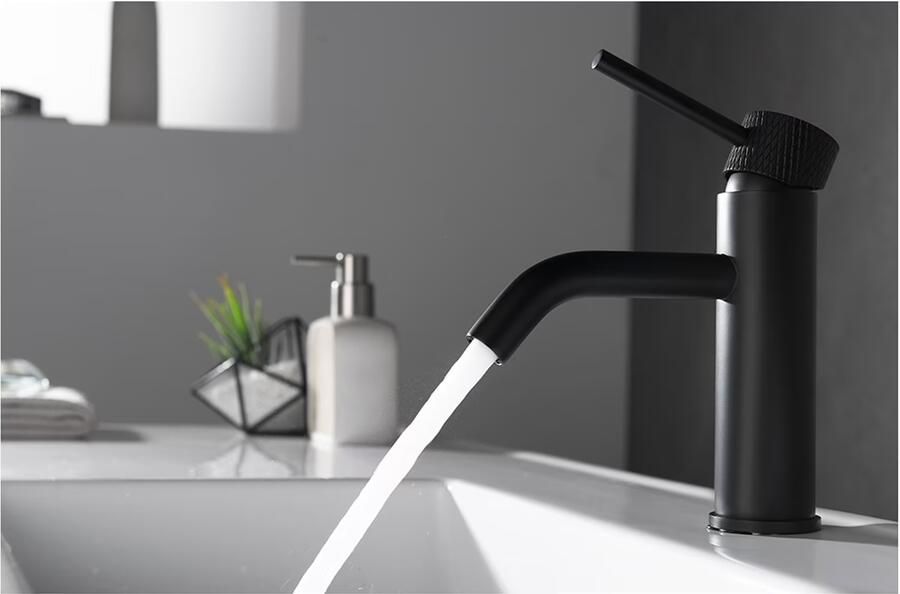 Wiesbaden Wastafelkraan Ribbd | Opbouw | Draaibare uitloop | Mengkraan | Standaard model | 1-hendel | Rond | Zwart mat - Foto 2