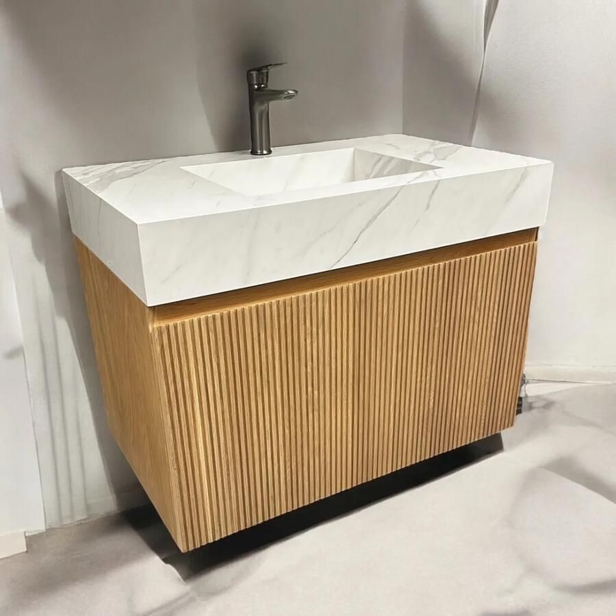 B-Stone Bloomington eiken badkamermeubel ribbelfront met wastafel wit marmer 80cm