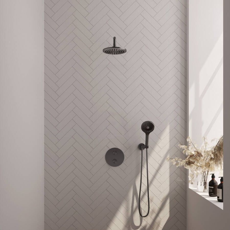 Brauer Gunmetal Carving thermostatische inbouw regendouche met 3 standen handdouche gebogen muurarm en hoofddouche 20cm set 81 gunmetal geborsteld PVD