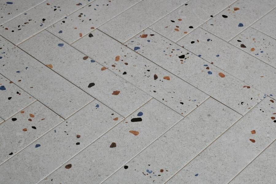 DTG Terrazzo wandtegel 7.5x30cm grijs mat