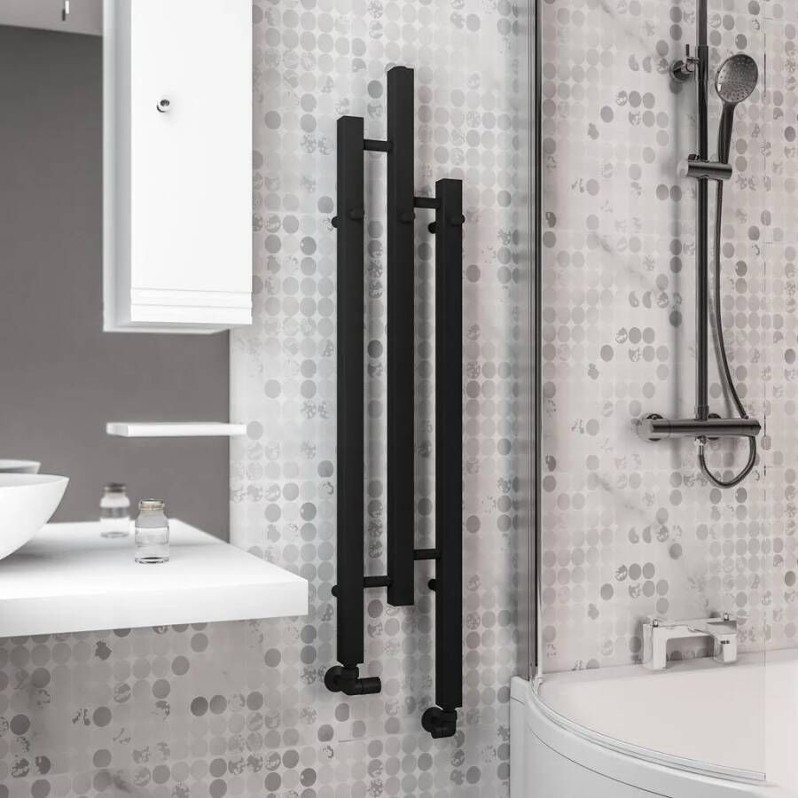 Eastbrook Conwy design radiator 22x120cm 244W zwart mat