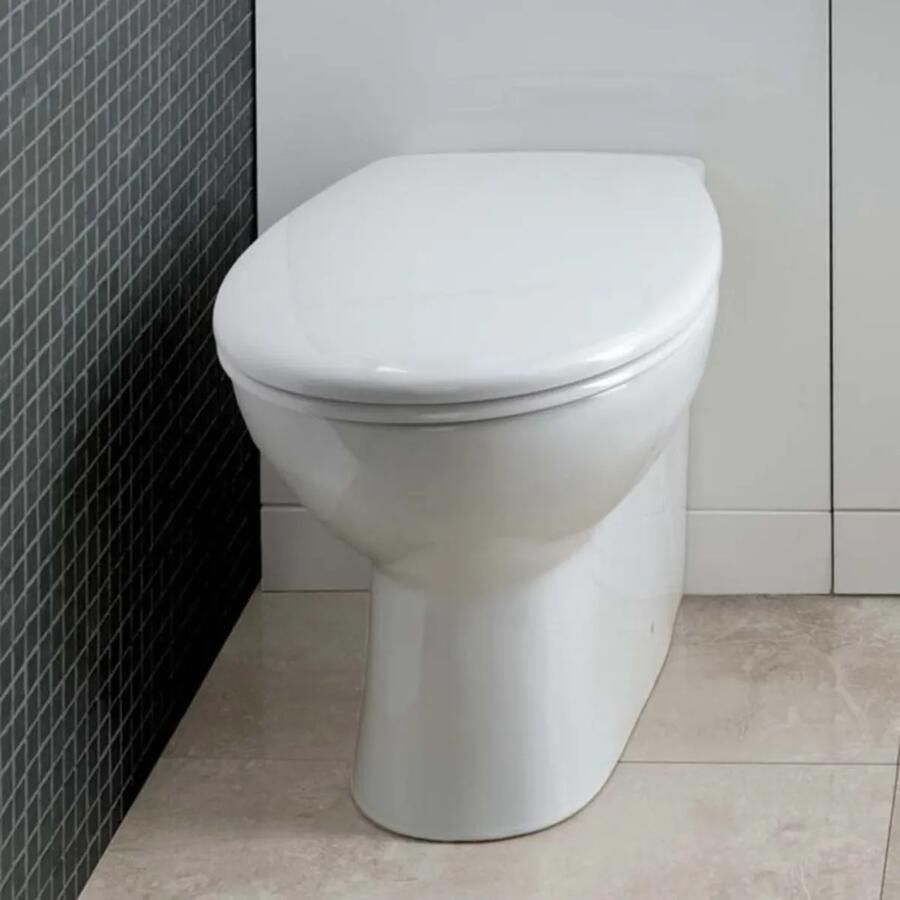 Eastbrook Loire toiletpot back to wall wit glans