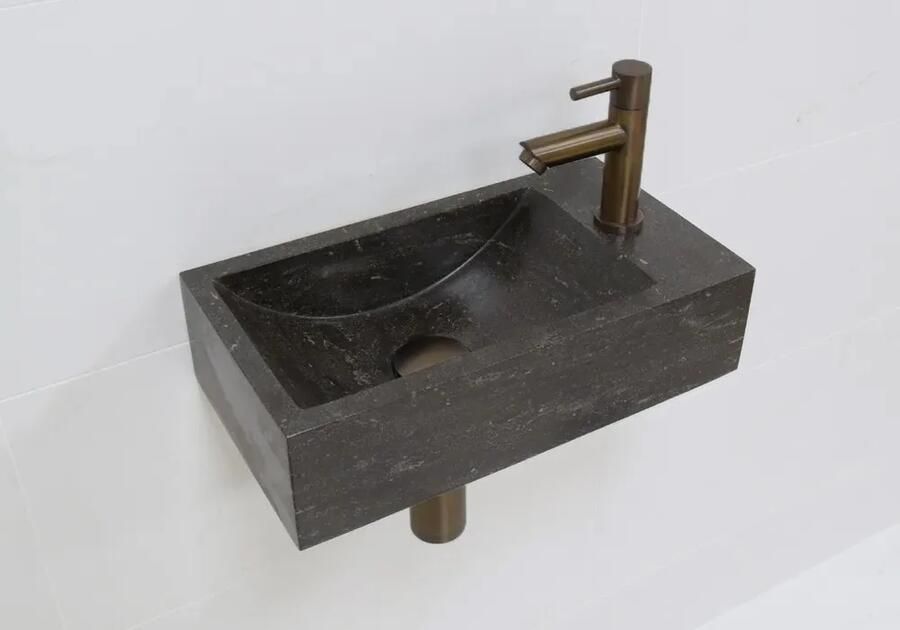 Lambini Designs Recto rechts natuursteen fonteinset met verouderd messing kraan en toebehoren
