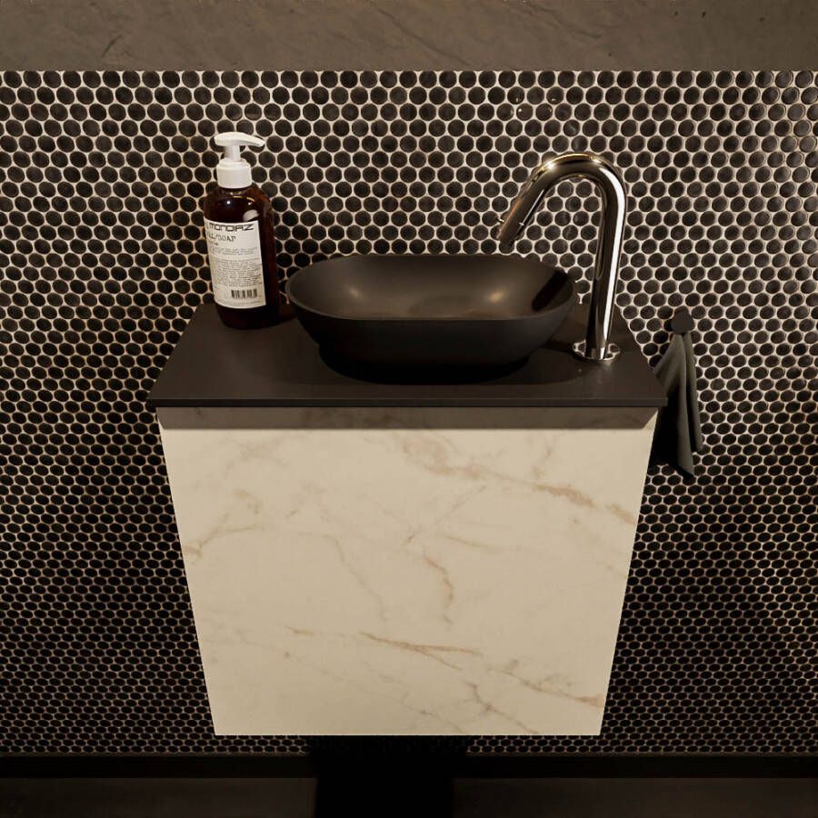 Mondiaz Fowy toiletmeubel 50cm Carrara met zwarte waskom rechts en kraangat