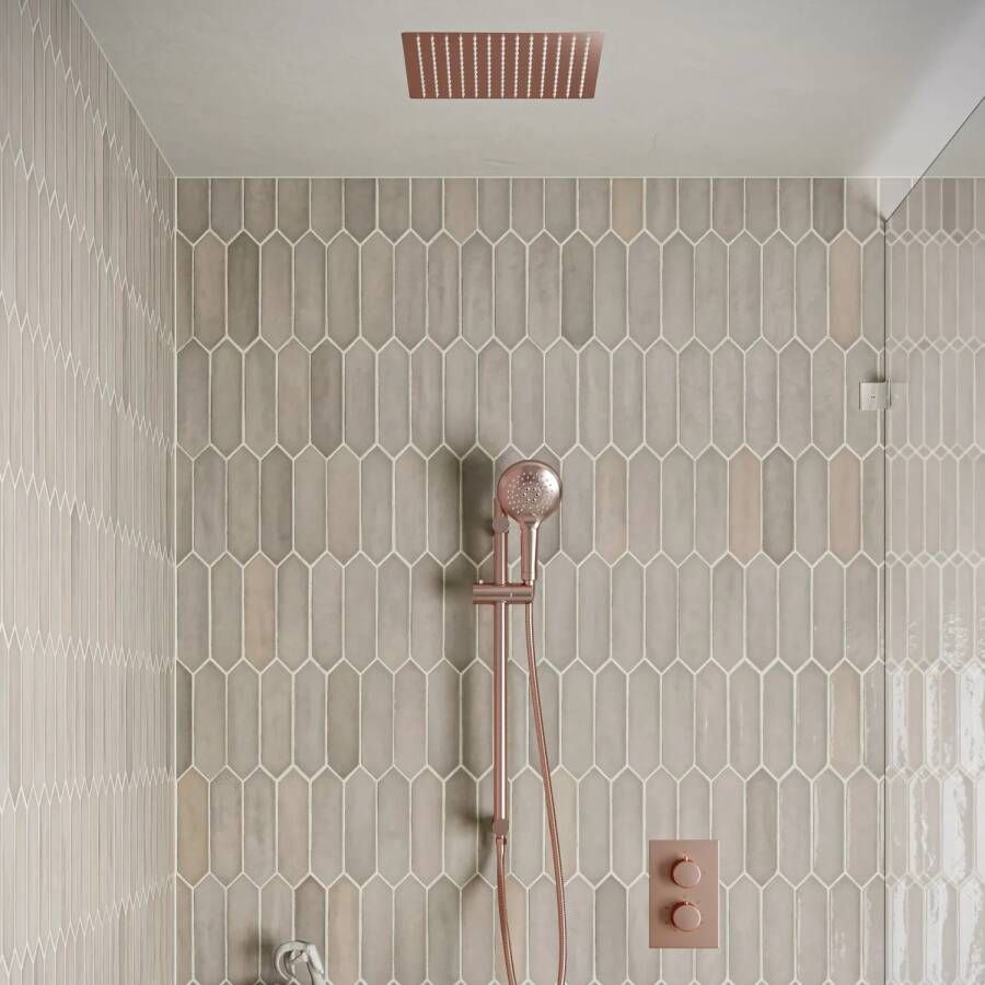 Saniclear Cube inbouw regendouche met inbouw douchekop 30x30cm glijstang en 2 standen handdouche geborsteld koper