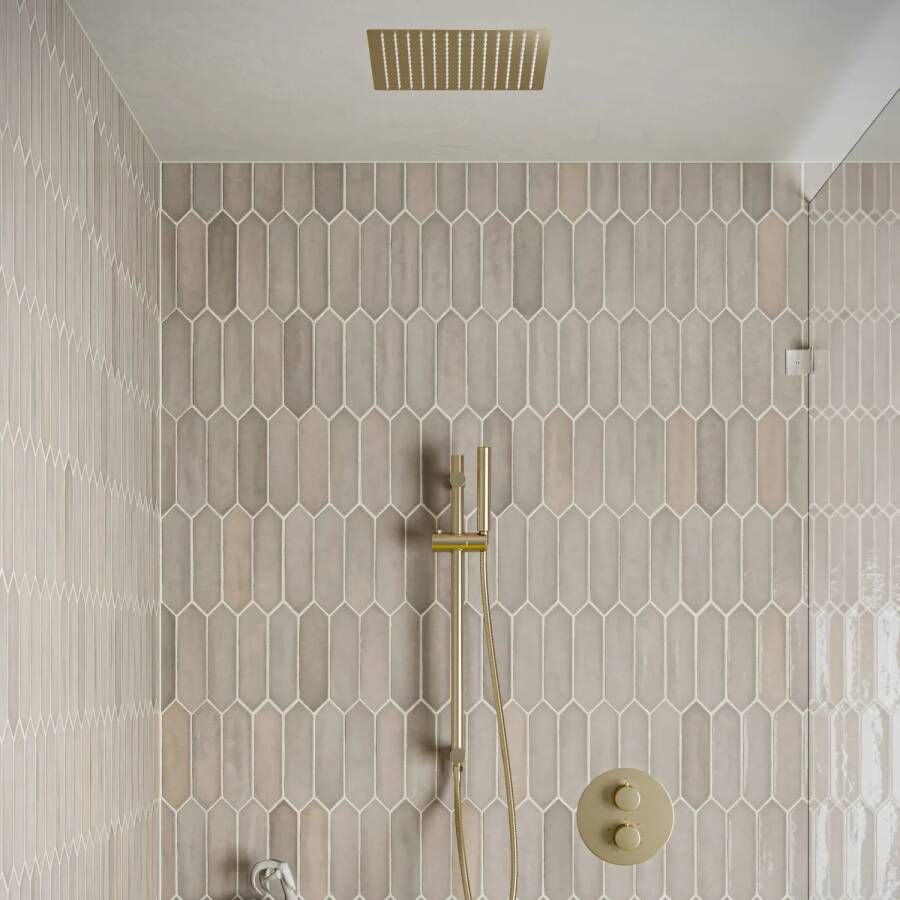Saniclear Cube inbouw regendouche rond met inbouw douchekop 30x30cm glijstang en staafhanddouche geborsteld messing mat goud